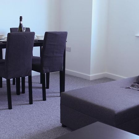 Stylish 1Br Apartment In The Heart Of Heywood Luaran gambar