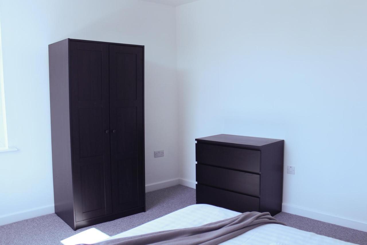 Stylish 1Br Apartment In The Heart Of Heywood Luaran gambar