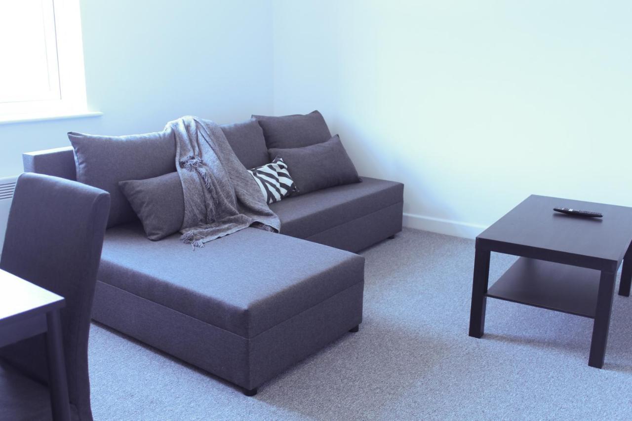 Stylish 1Br Apartment In The Heart Of Heywood Luaran gambar
