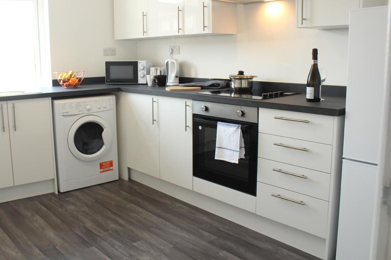 Stylish 1Br Apartment In The Heart Of Heywood Luaran gambar
