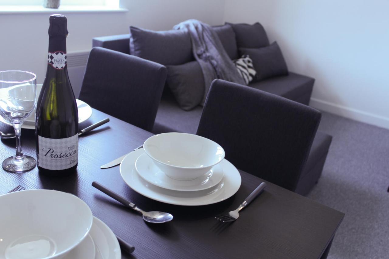 Stylish 1Br Apartment In The Heart Of Heywood Luaran gambar