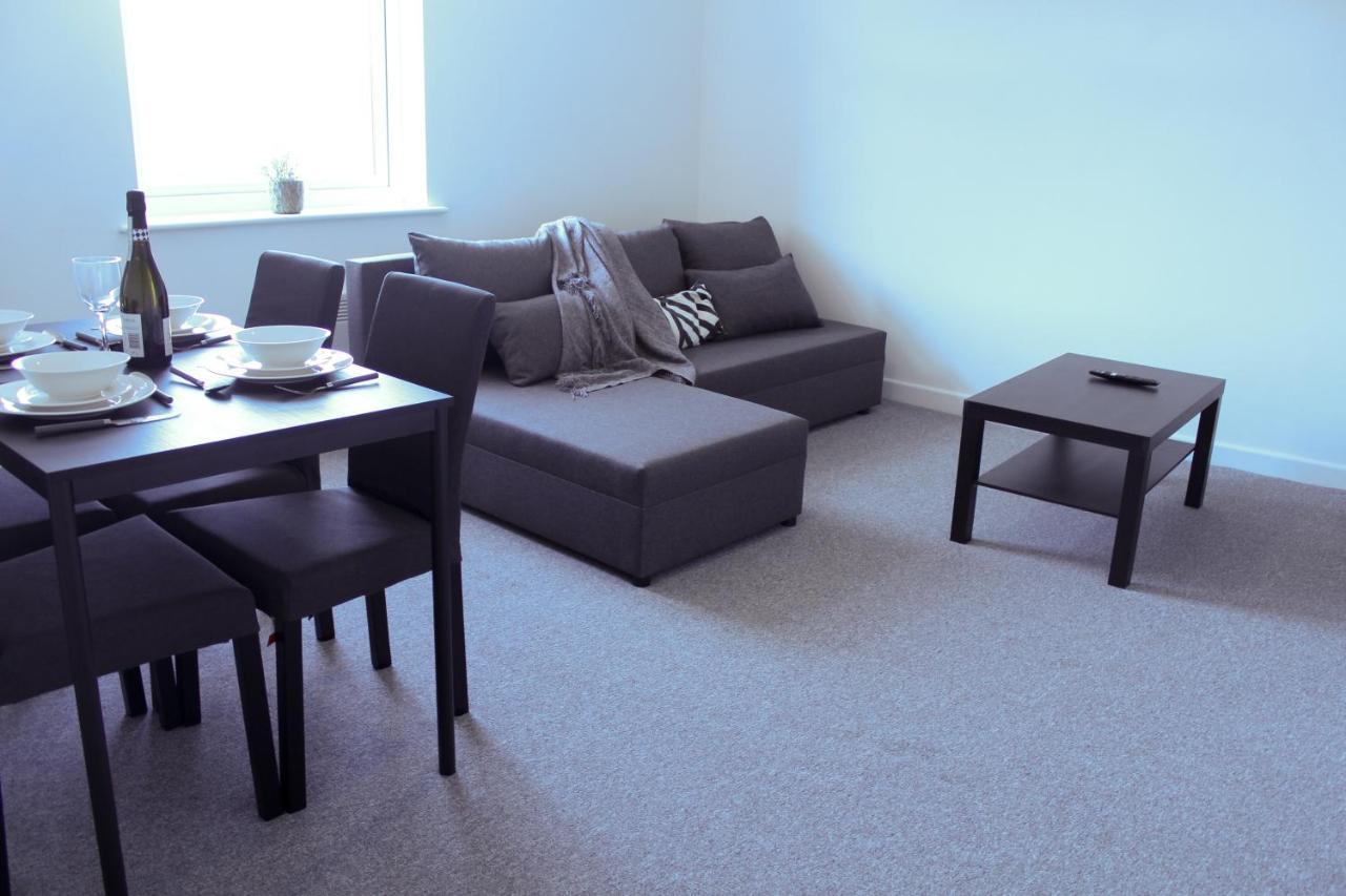 Stylish 1Br Apartment In The Heart Of Heywood Luaran gambar
